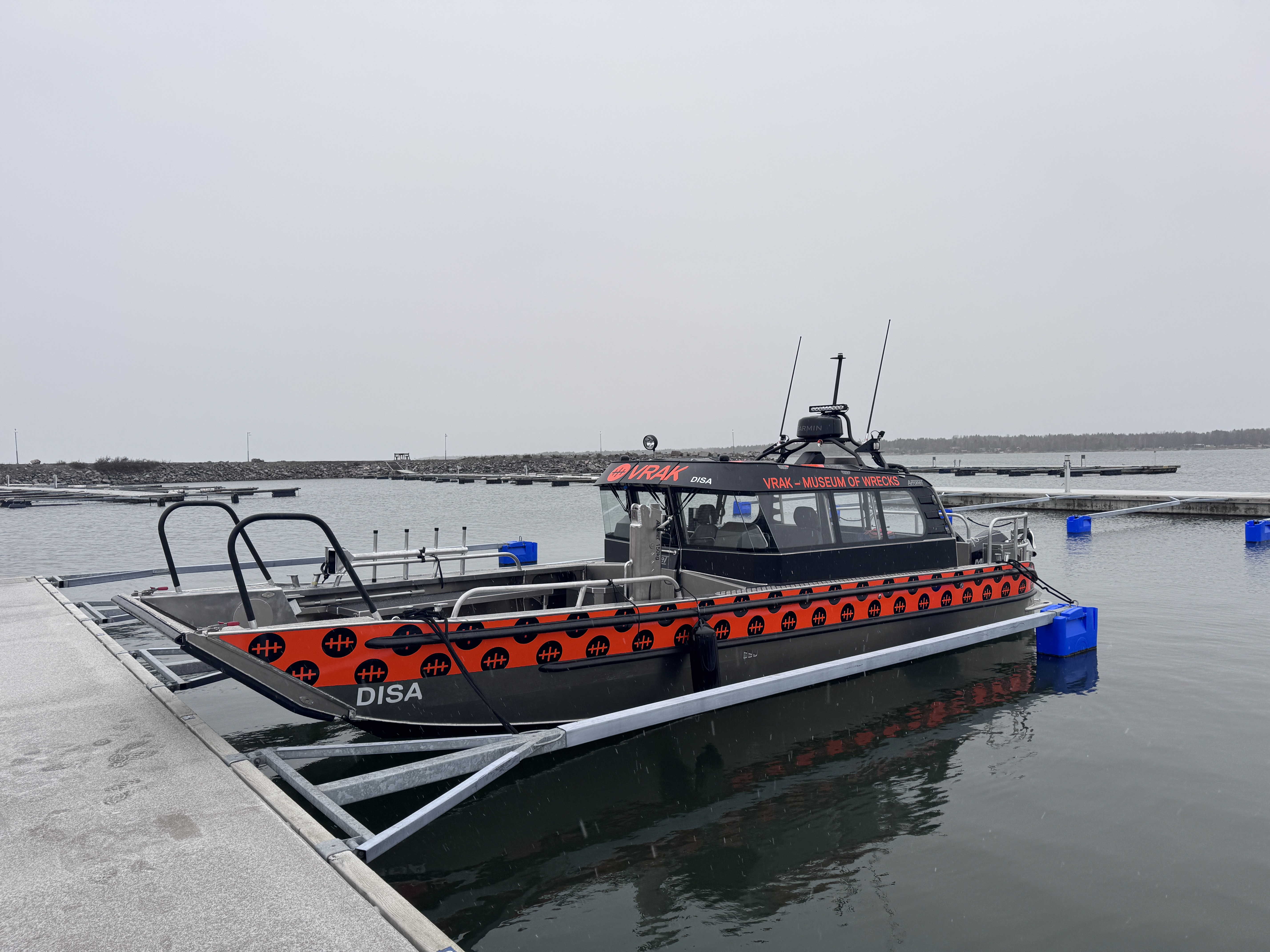 Vraks dykbåt vid bryggan