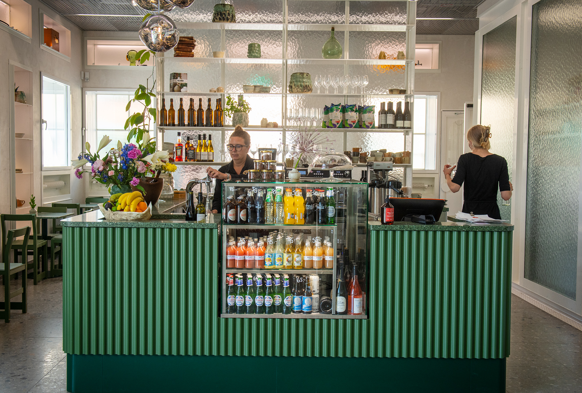Vrak Café & Bar