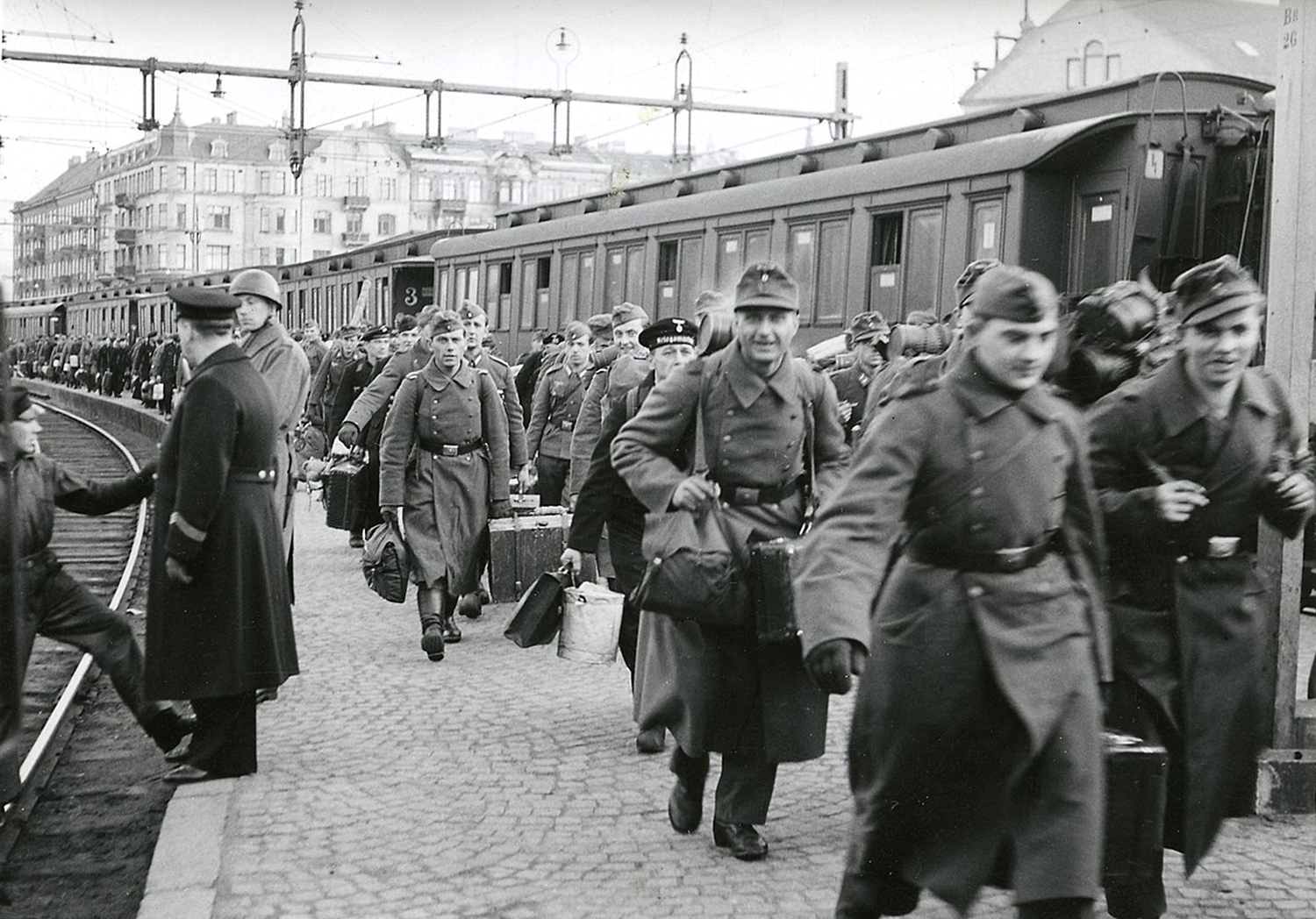 1280px-Tyska_permittenter_på_Helsingborg_F_1943.jpg